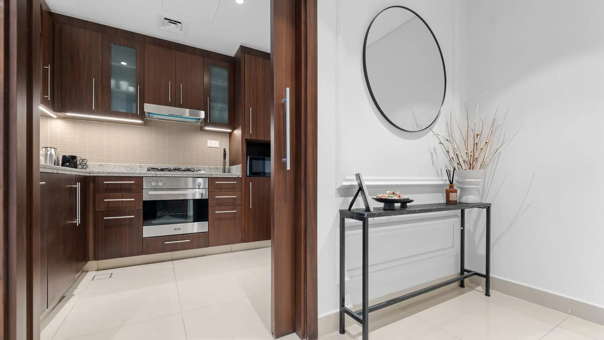 Apartment Magnificent - New Stylish 1 Bedroom In Downtown Dubai