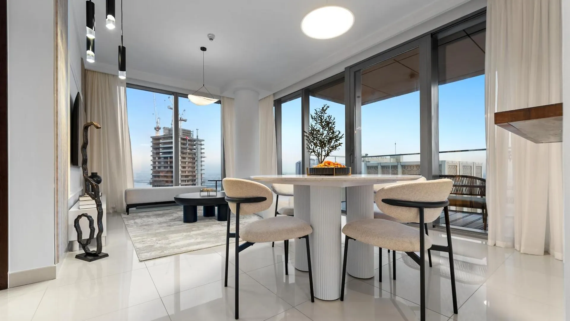 Magnificent - New Stylish 1 Bedroom In Downtown Dubai Apartment
