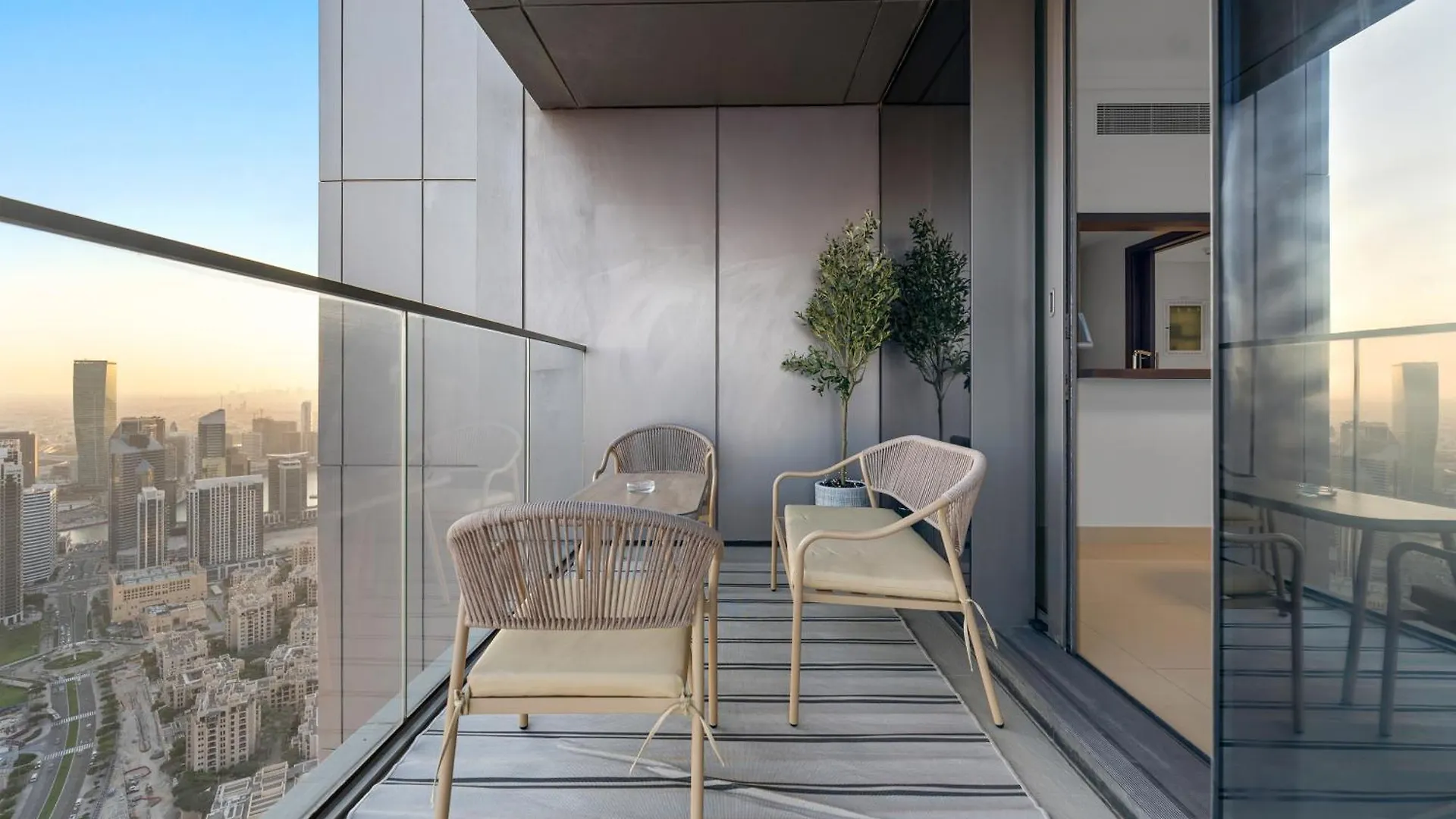 Apartment Magnificent - New Stylish 1 Bedroom In Downtown Dubai